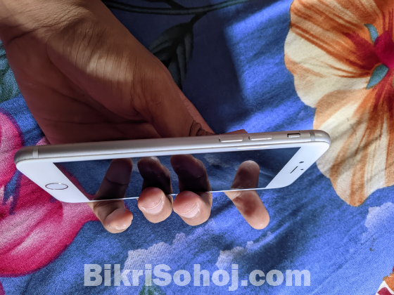 Apple iPhone 8